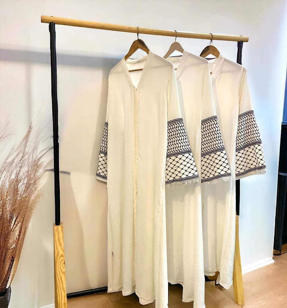 White Kaffiye Abaya
