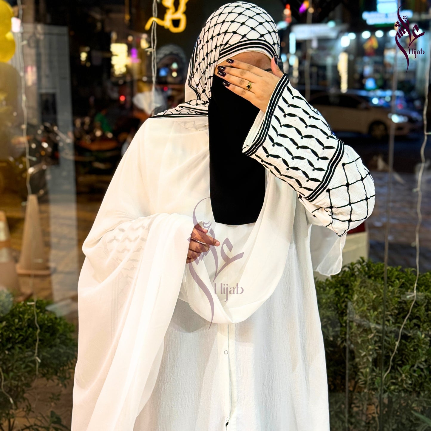 White Kaffiye Abaya