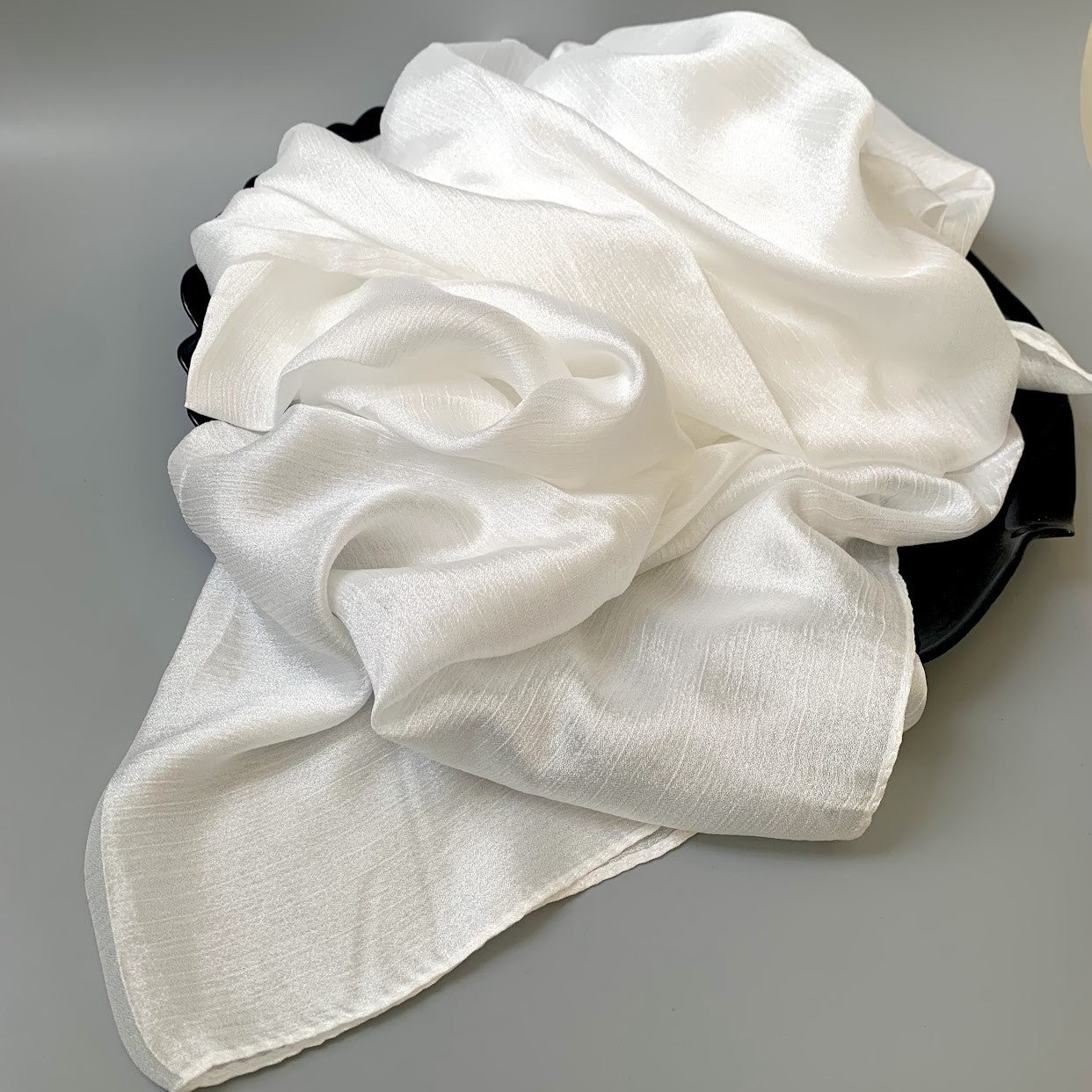 Spring Wood Crinkle Silk Hijab